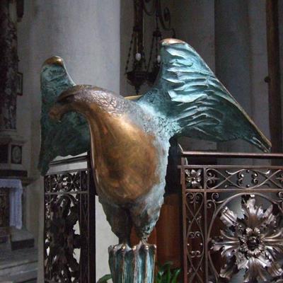 Fusione in bronzo, fusa a cera persa, leggio per chiesa della "Madonna del letto" a Pistoia.